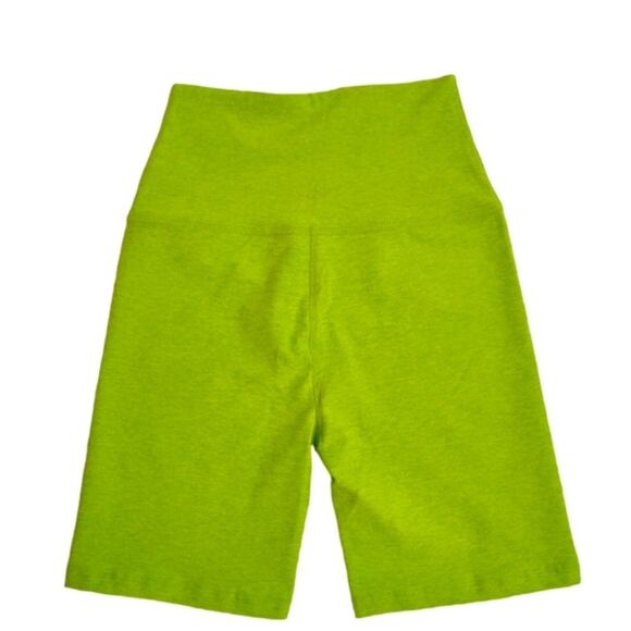 Women’s Beyond Yoga space dye high biker shorts Matcha Lime Green - Picture 4 of 8